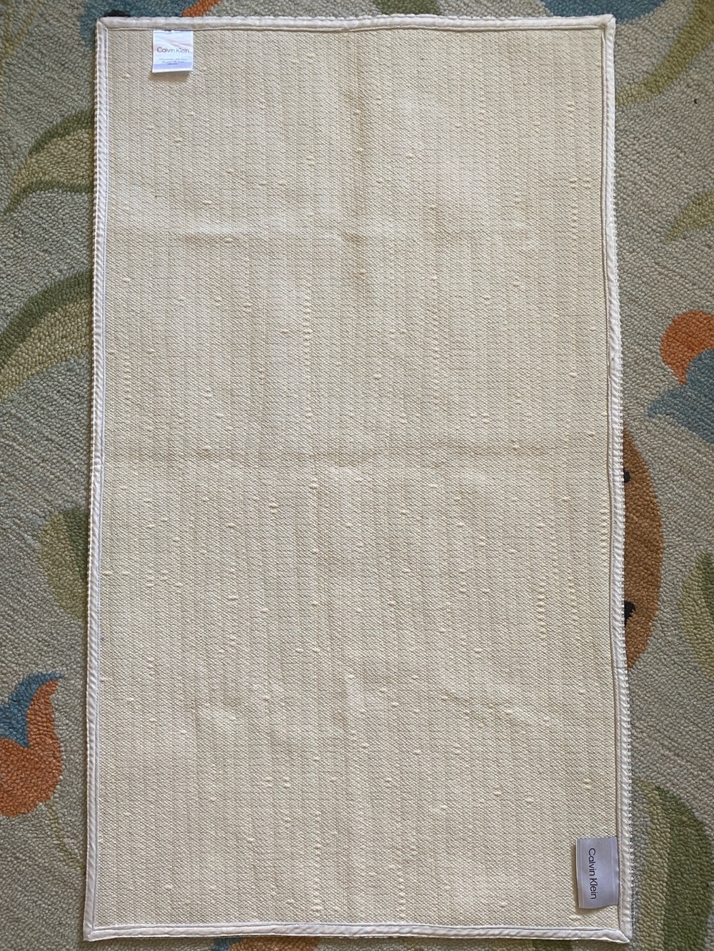 Calvin Klein - Small Abstract Non-Skid Accent Rug/Non-Slip Accent Mat - Picture 2 of 13